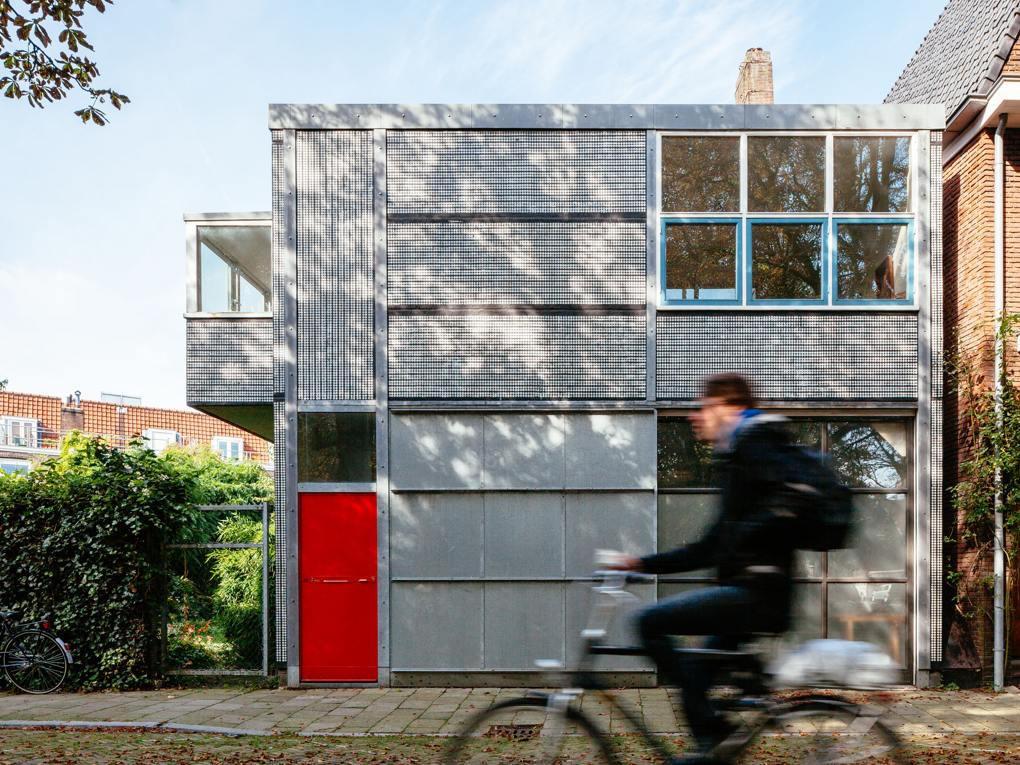 Featured image for “Garage with chauffeur’s flat in Utrecht, the Netherlands”