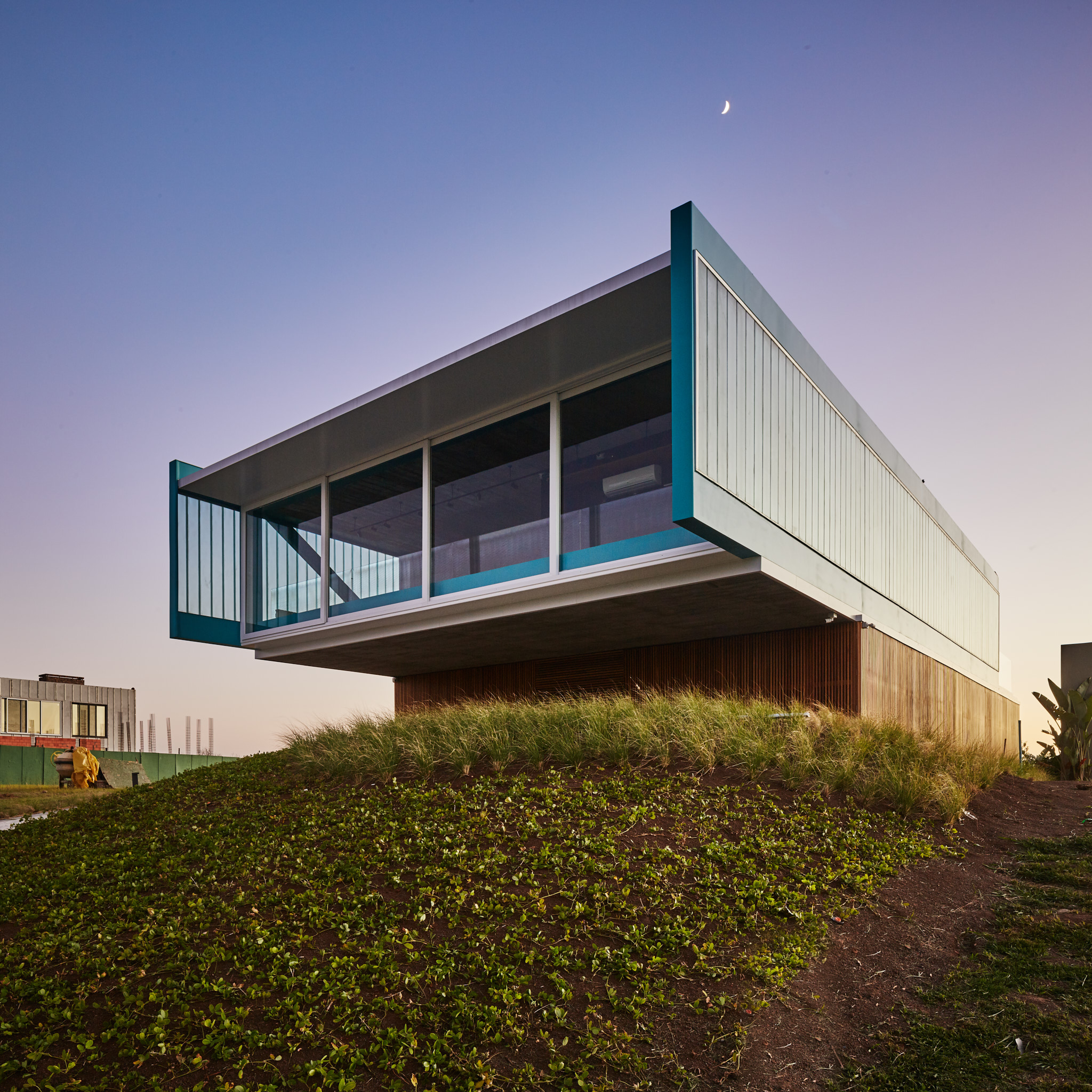 Featured image for “Cláudios House in Eldorado do Sul, Brazil”